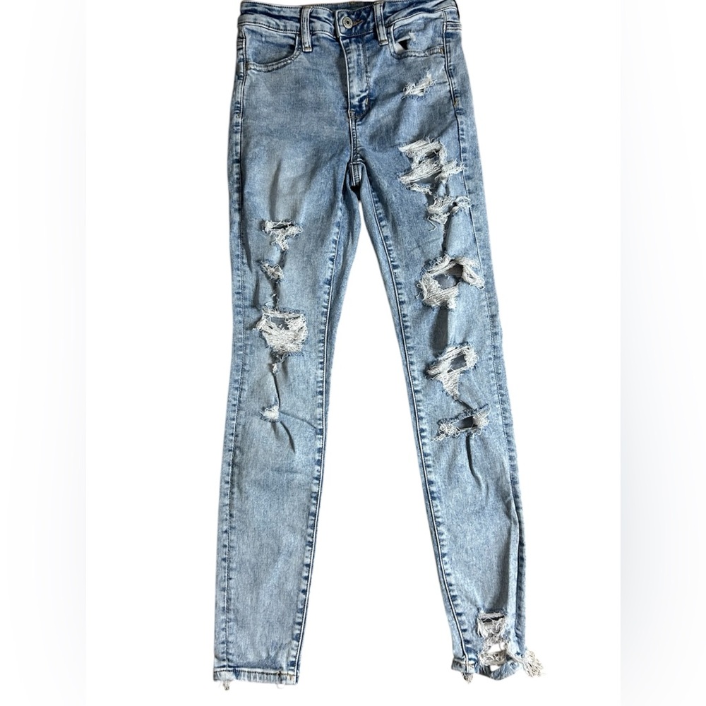 American Eagle Light Blue distressed Super High Jegging Jeans Size: 4